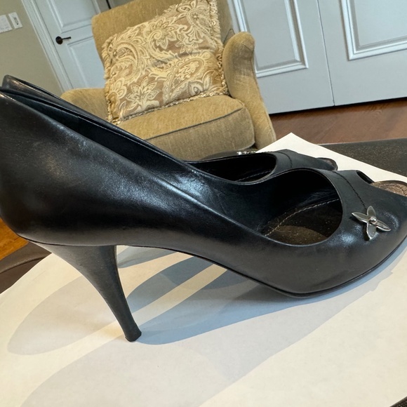 Louis Vuitton Black Leather Peep Toe Pumps Size 8.5 - Picture 5 of 16